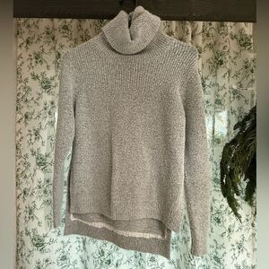 Cliche sweater